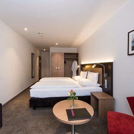 Astor & Aparthotel โคโลญ ภายนอก รูปภาพ