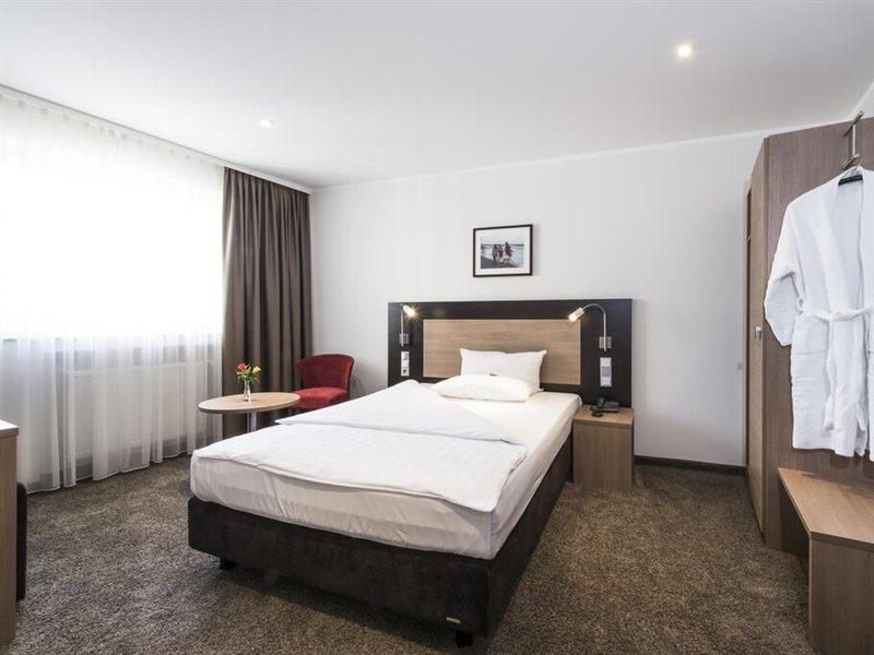Astor & Aparthotel โคโลญ ภายนอก รูปภาพ